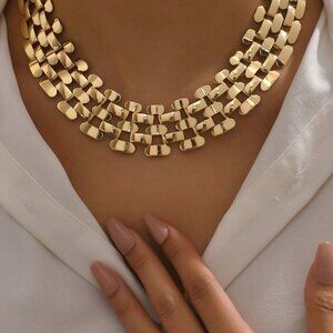 Yellow Gold Women's Luxurious Hollow Out Exaggerated Chain Necklace